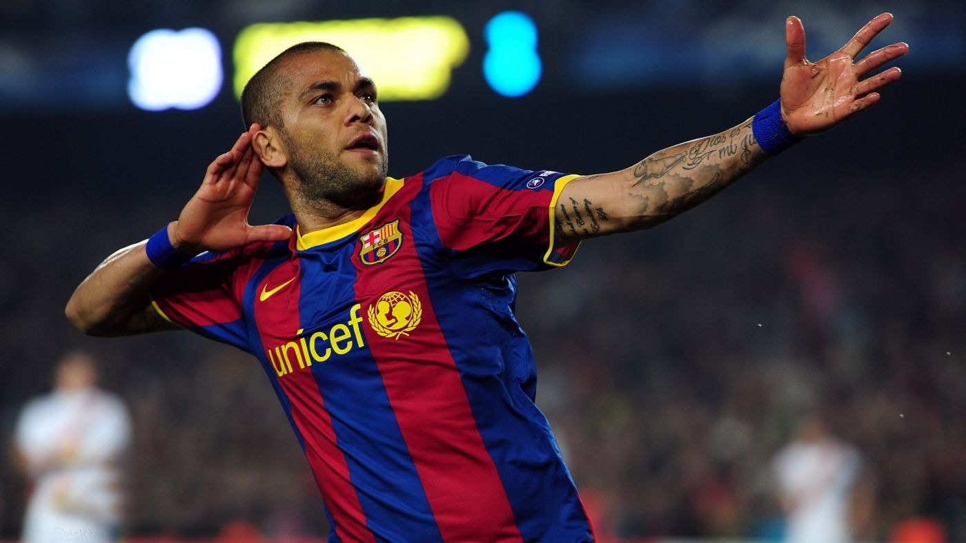 爱德华兹的半场压哨三分，真丝滑！